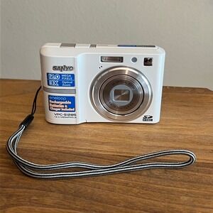 Sanyo VPC-S1285 Digital Camera‎ 12MP For Parts / Not Working